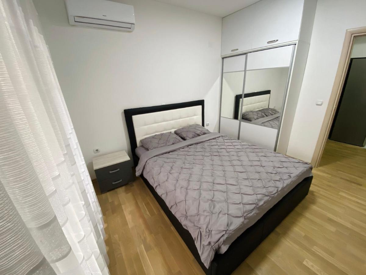 Royal King Apartment 库马诺沃 外观 照片